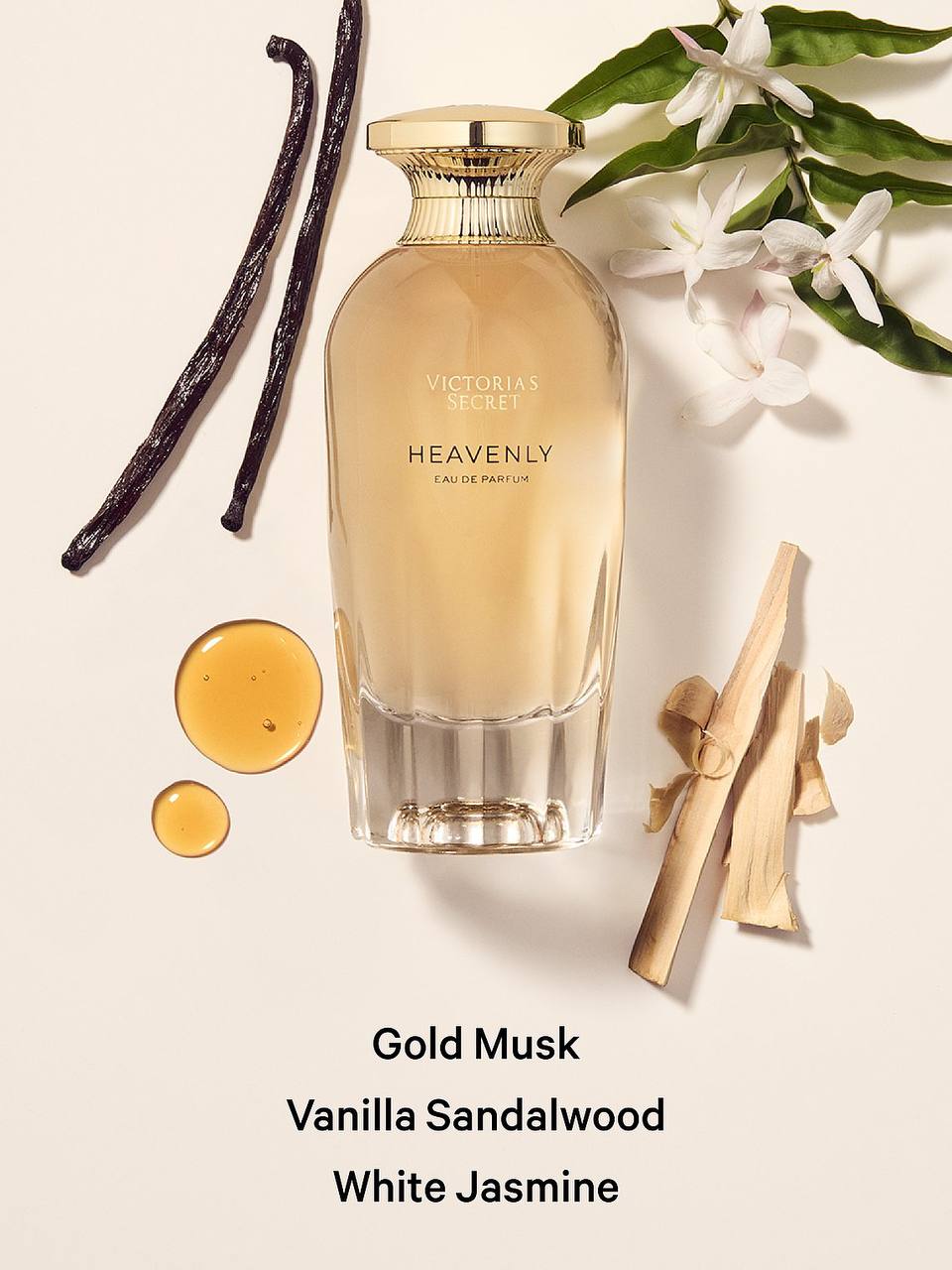بسته‌بندی اصلی پرفیوم Heavenly ویکتوریا سکرت در کنار جعبه‌ی برند