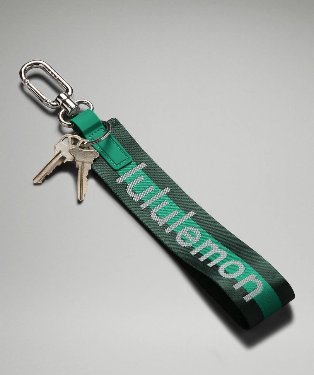 آویز سبز و مشکی Lululemon