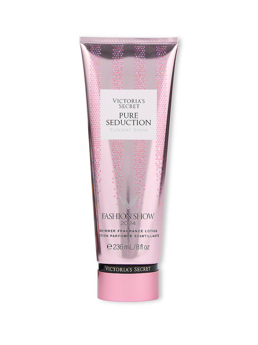 بادی لوشن Pure Seduction Runway Shine ویکتوریا سکرت در تیوپ اصل روی سطحی روشن