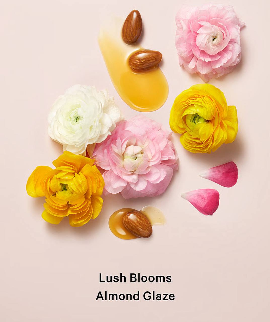 بطری بادی میست Velvet Petal ویکتوریا سکرت، نمای نزدیک درپوش و برچسب برند